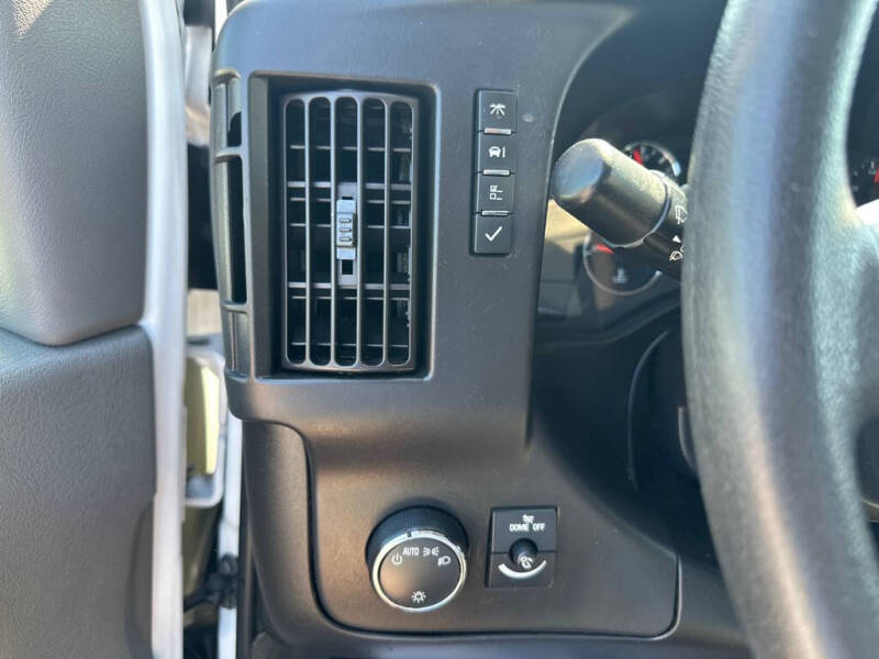 2022 Chevrolet Express 2500