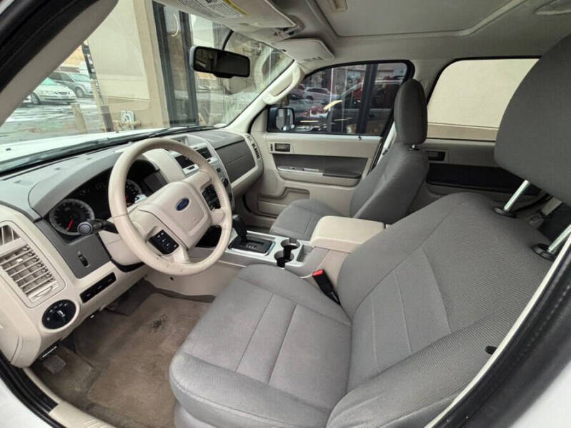 2009 Ford Escape XLT