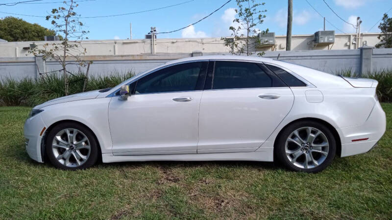 2015 Lincoln MKZ Base's photo
