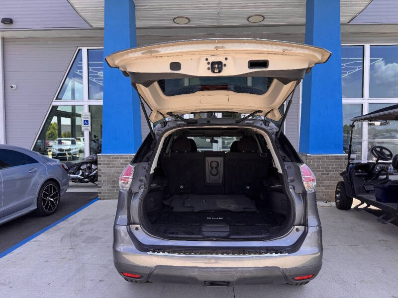 2016 Nissan Rogue SV