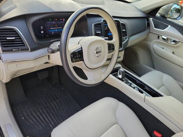 2024 Volvo XC90 B5 Core Bright Theme