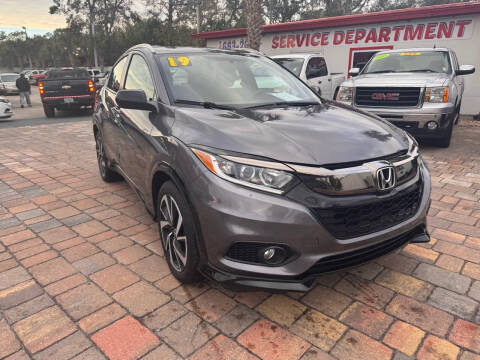 2019 Honda HR-V for sale at Affordable Auto Motors in Jacksonville FL