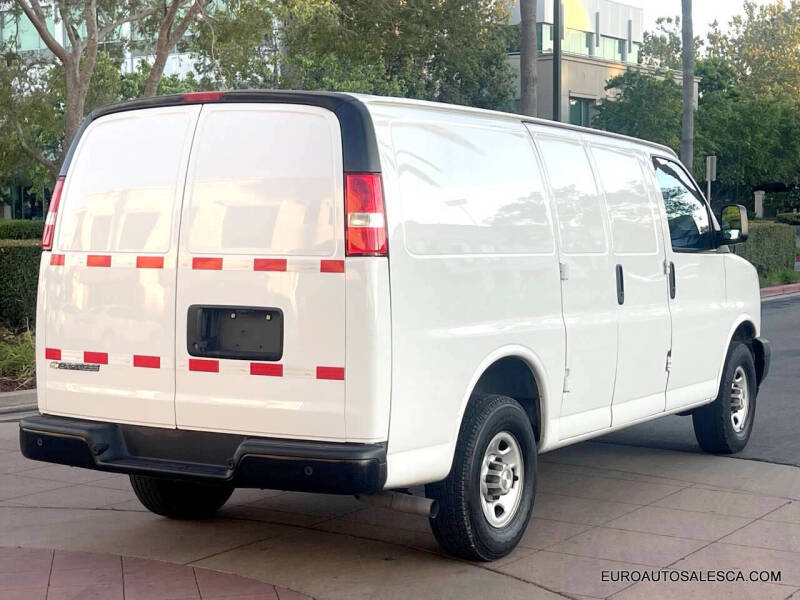 2021 Chevrolet Express 2500