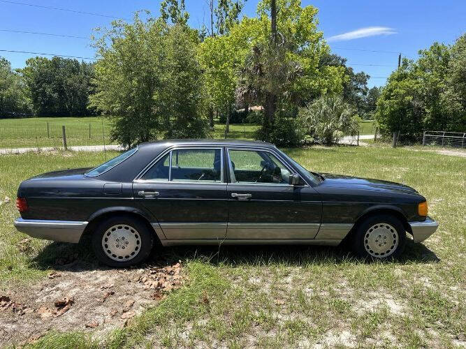 1986 Mercedes-Benz 300-Class 300 E