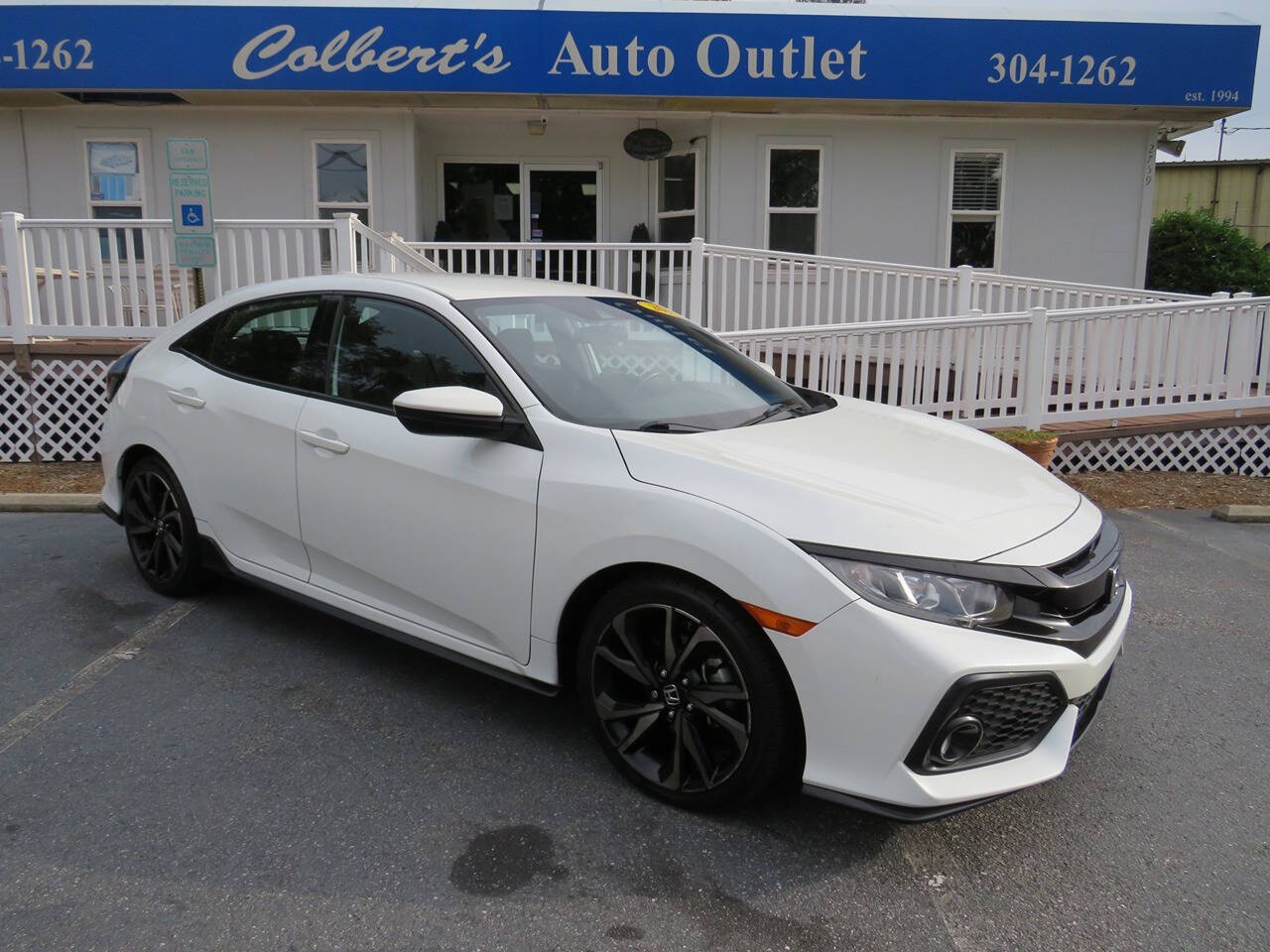 2019 Honda Civic for sale at Colbert's Auto Outlet in Hickory, NC