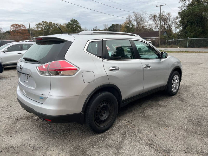 2015 Nissan Rogue S photo 5