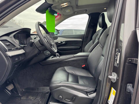 2023 Volvo XC90 B5 Core