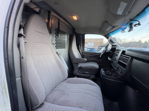 2017 Chevrolet Express 2500