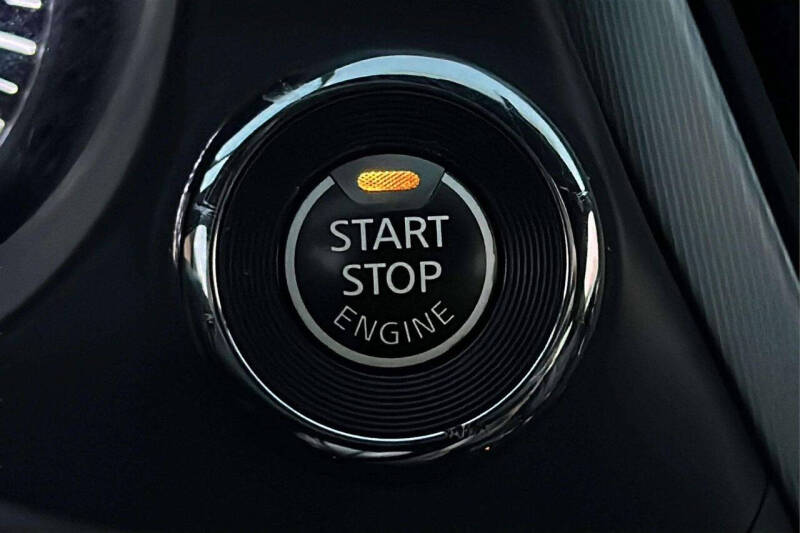 2017 Infiniti Q60 2.0T