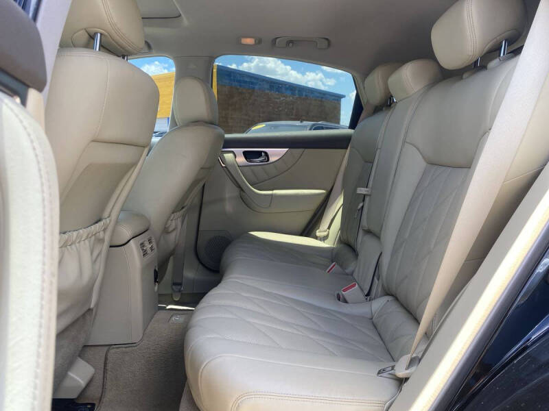 2011 Infiniti FX35