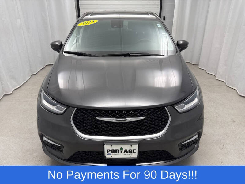 2023 Chrysler Pacifica Touring L