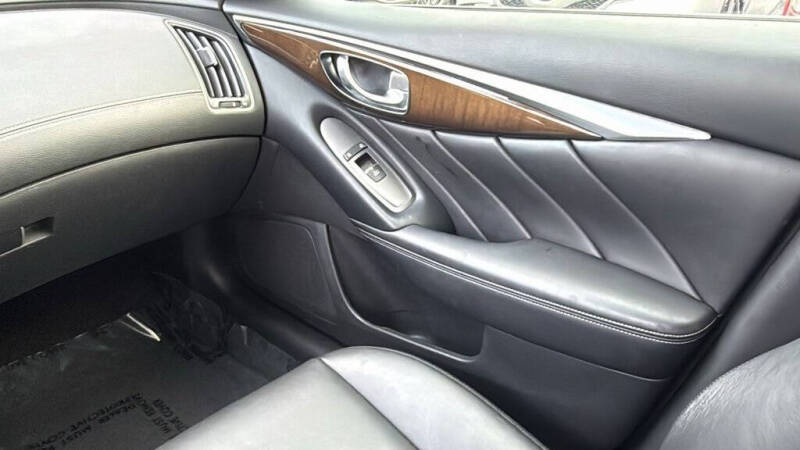 2018 Infiniti Q50 3.0T Luxe