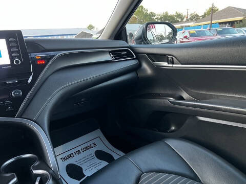 2021 Toyota Camry SE