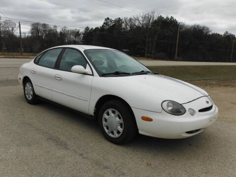 1996 Ford Taurus for sale at Arrow Motors Inc in Rochester MN