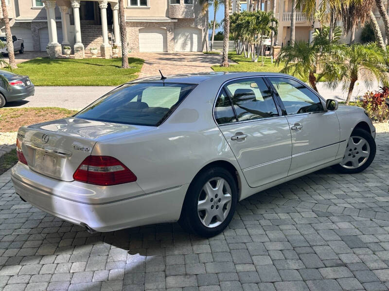 2004 Lexus LS 430