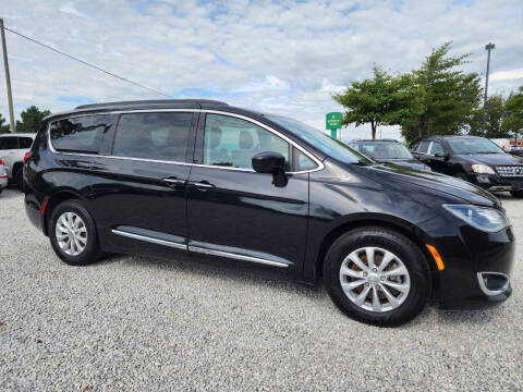2017 Chrysler Pacifica Touring Plus