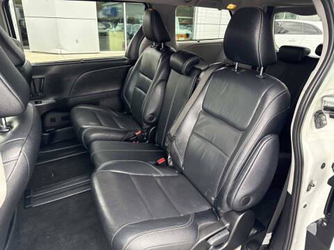 2017 Toyota Sienna