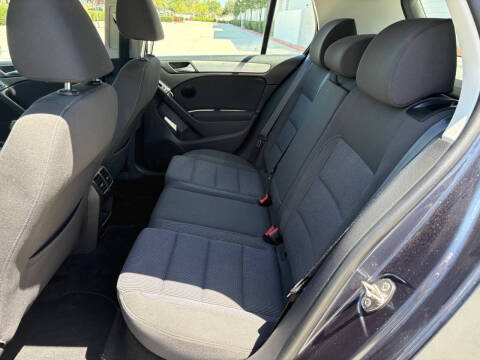 2013 Volkswagen Golf 2.5L PZEV