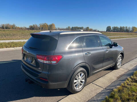 2017 Kia Sorento LX