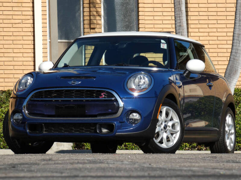 2015 MINI Hardtop 2 Door Cooper S