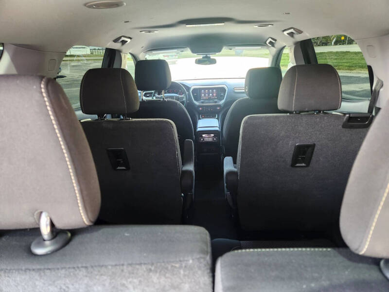 2022 GMC Acadia SLE