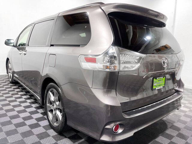 2017 Toyota Sienna