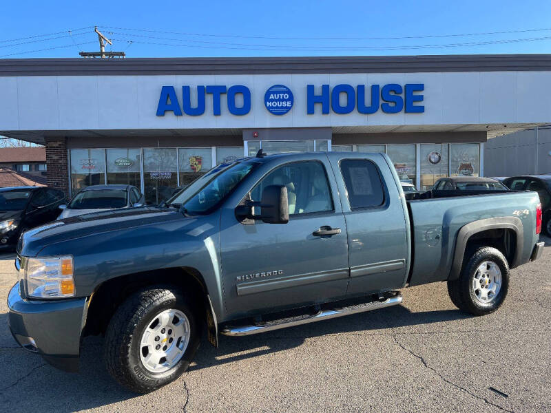 2011 Chevrolet Silverado 1500 for sale at Auto House Motors in Downers Grove IL