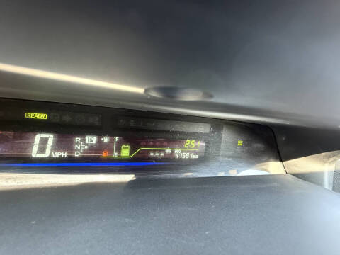 2012 Toyota Prius v Two