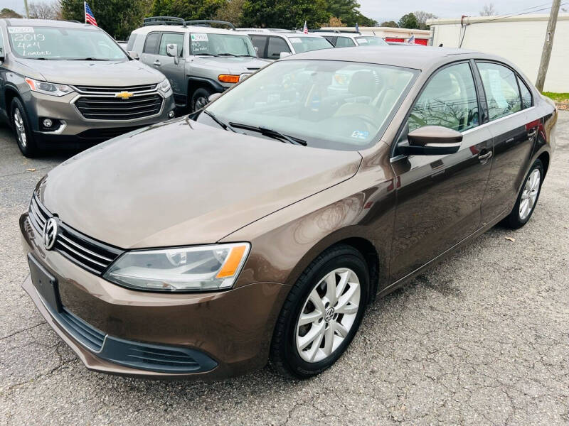 2013 Volkswagen Jetta for sale at VENTURE MOTOR SPORTS in Chesapeake VA