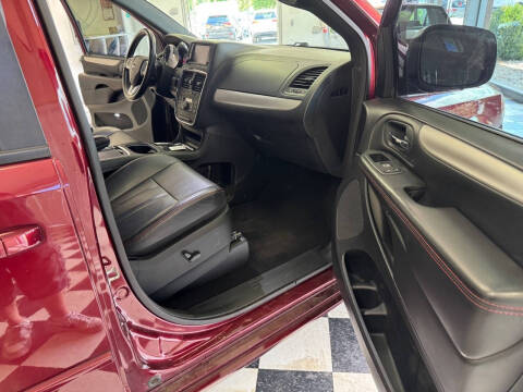 2017 Dodge Grand Caravan GT