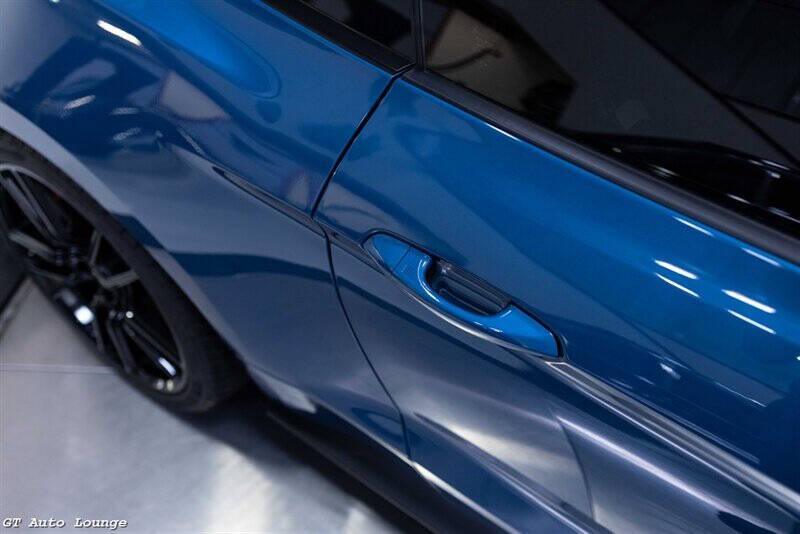 2020 Ford Mustang 32