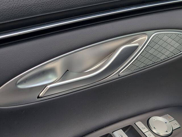 2025 Genesis GV70 2.5T Standard