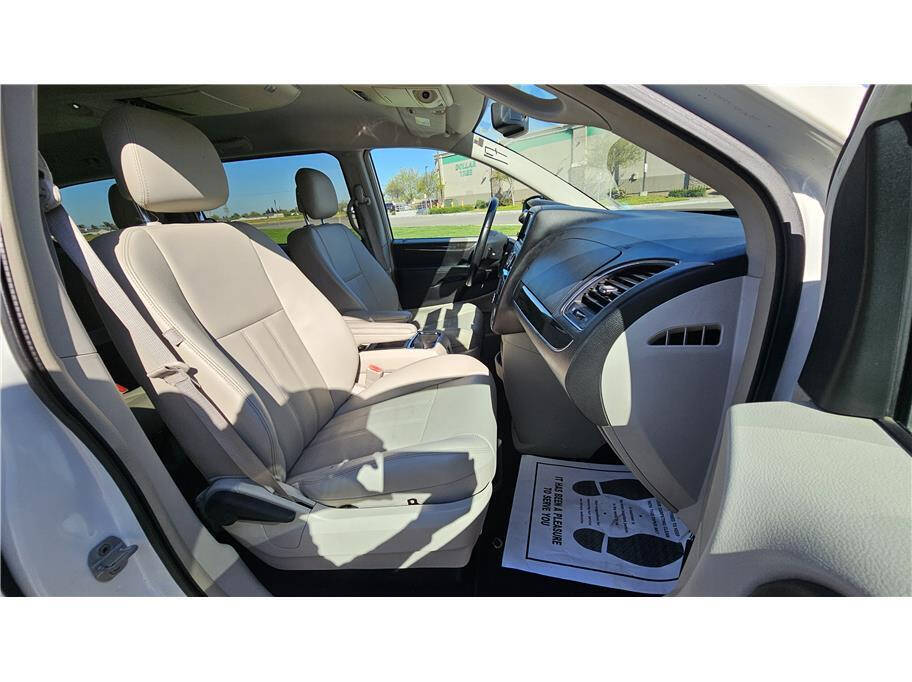 2013 Chrysler Town and Country for sale at VIP AUTO SALES, INC. in Modesto, CA