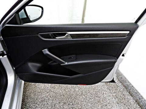 2017 Volkswagen Passat 1.8T SE