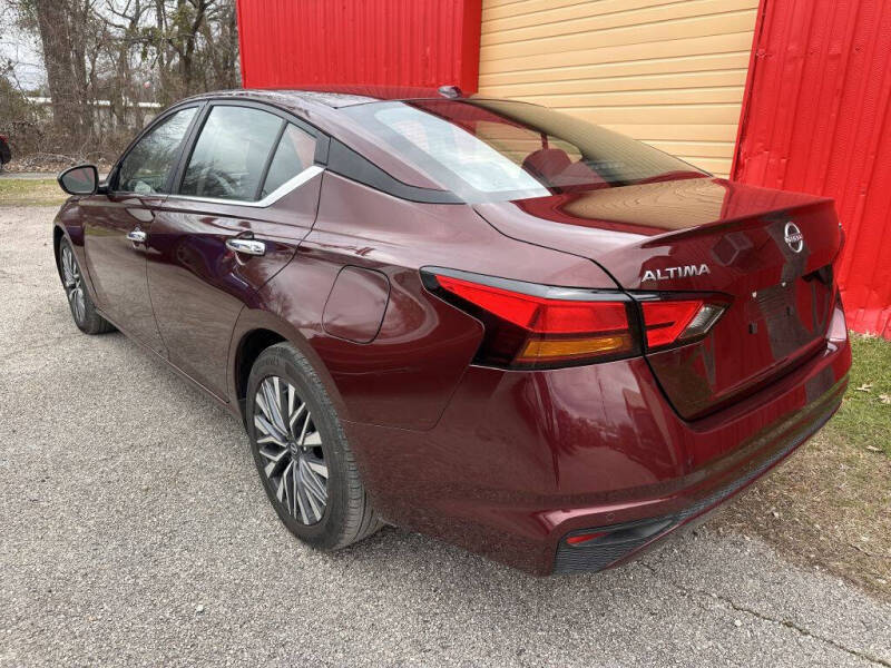 2023 Nissan Altima 2.5 SV