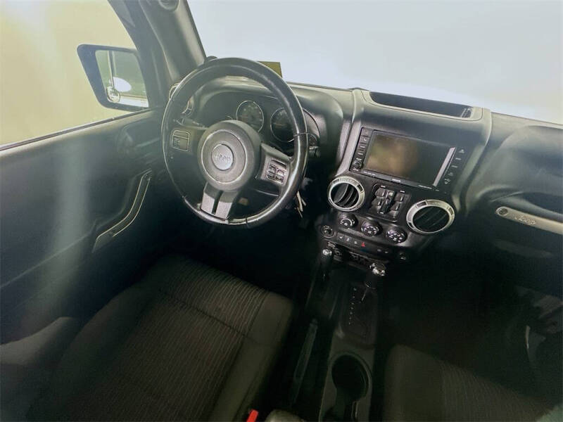 2011 Jeep Wrangler Unlimited Sahara