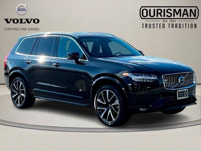 2022 Volvo XC90 T6 Momentum 7-Passenger