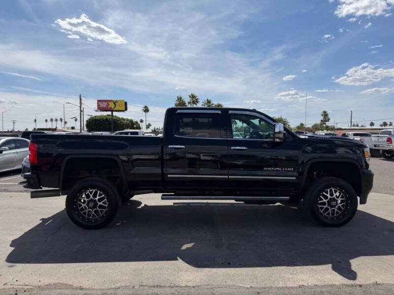 2017 GMC Sierra 2500HD Denali