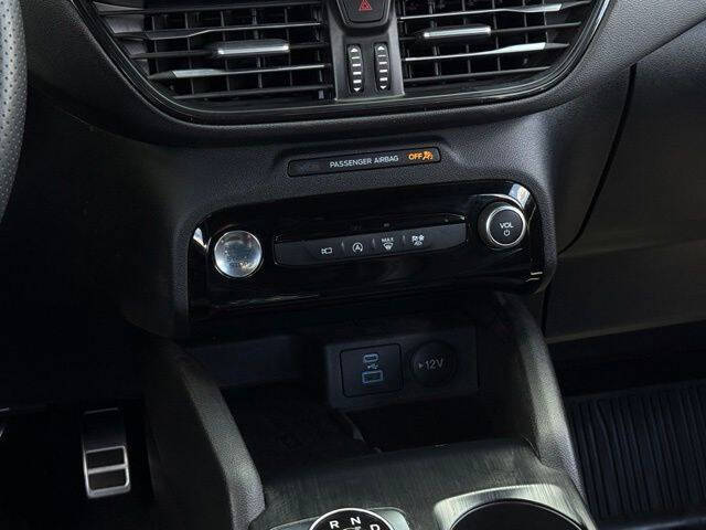 2023 Ford Escape ST-Line Select