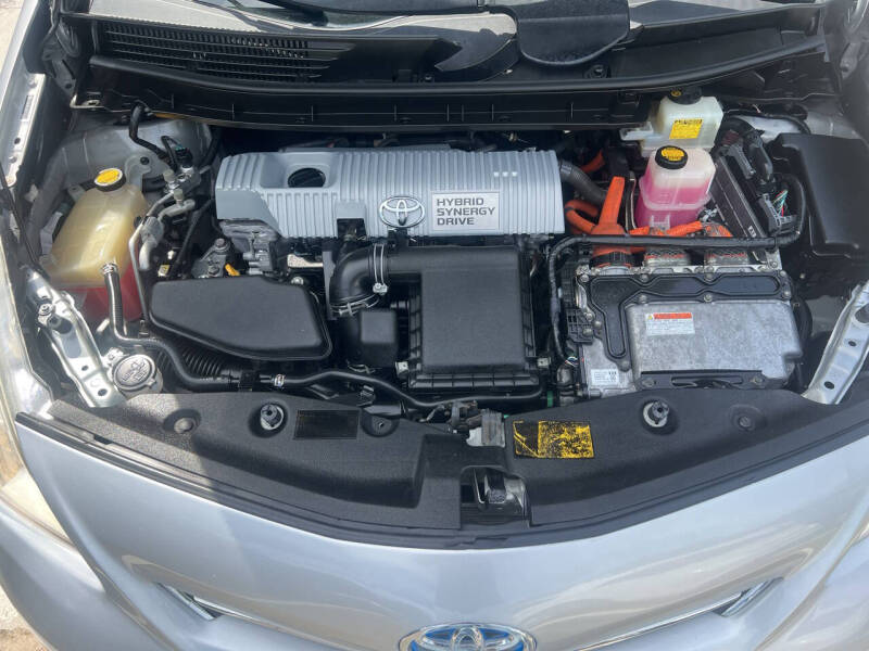 2012 Toyota Prius v Three