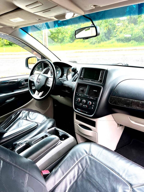 2012 Dodge Grand Caravan American Value Package