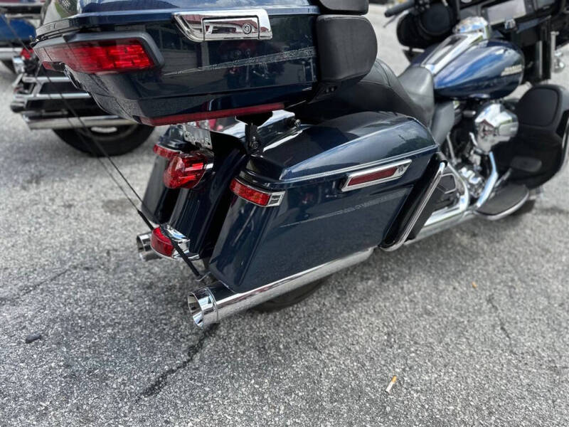 2016 Harley-Davidson FLHTK -