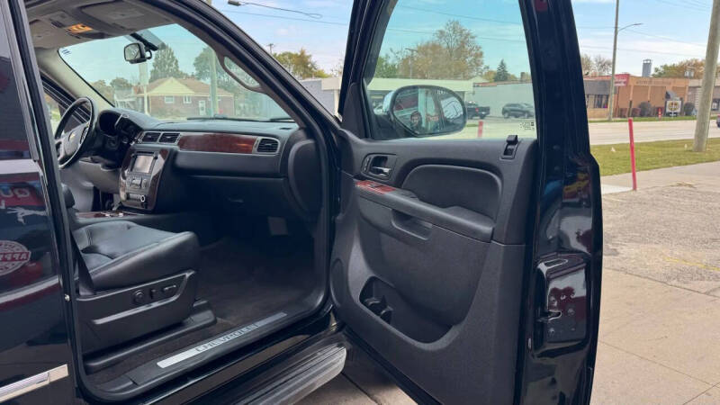 2012 Chevrolet Avalanche LTZ