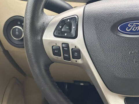 2018 Ford Taurus SEL