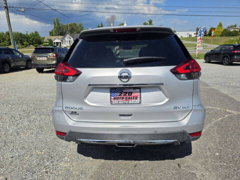 2018 Nissan Rogue SV