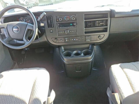 2025 GMC Savana LT 2500