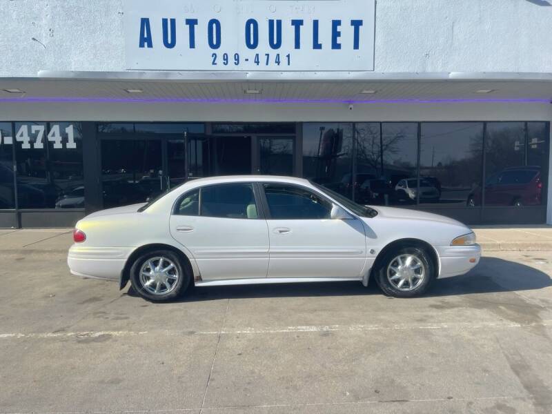 2004 Buick LeSabre for sale at Auto Outlet in Des Moines IA