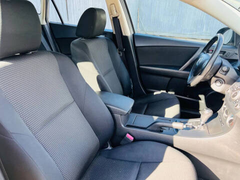 2012 Mazda MAZDA3 i Touring