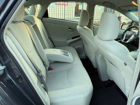 2013 Toyota Prius Three