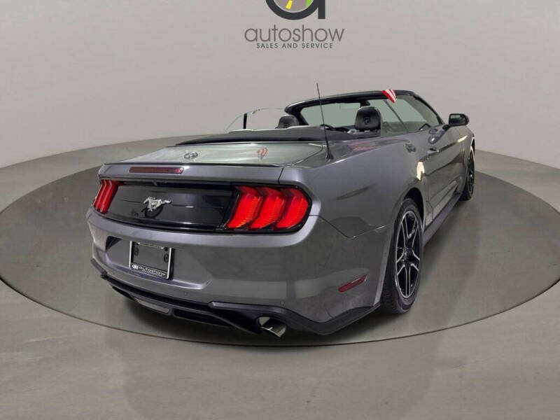 2022 Ford Mustang EcoBoost Premium